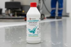 Silný čistič na epoxidovú podlahu Rigorra Clean EXPERT