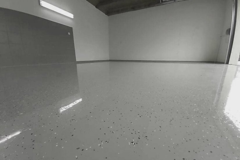 EPOXY COAT 2v1  samopenetrační epoxidový nátěr (IN-EPOX 4020-10) - Obsah balení: 10 kg / cca 15–20 m², Barva: RAL 7042 - dopravní šedá