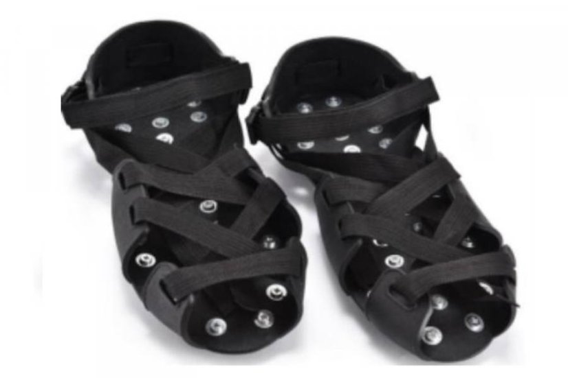 Klincové topánky pre podlahárov - Druh produktu: Klincové topánky Profi - klince 20mm, veľ.L