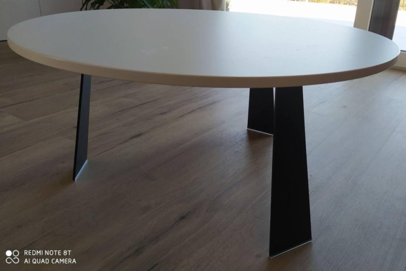 Čierne kovové stolové sólo nohy TF-1003