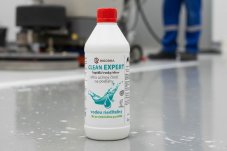 Silný čistič na epoxidovú podlahu Rigorra Clean EXPERT