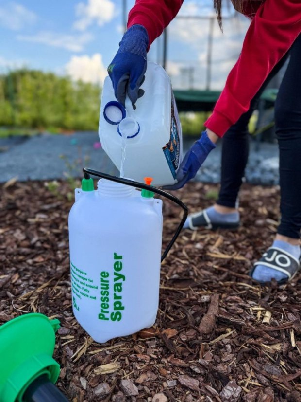 MR.FIX - fixačné pojivo na kameň a kôru