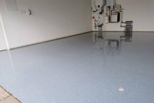 Epoxidová podlaha do garáže. Rychle, levně svépomocí.